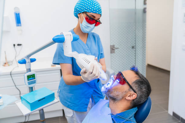 Best Emergency Tooth Extraction in Saybrook Manor, CT
